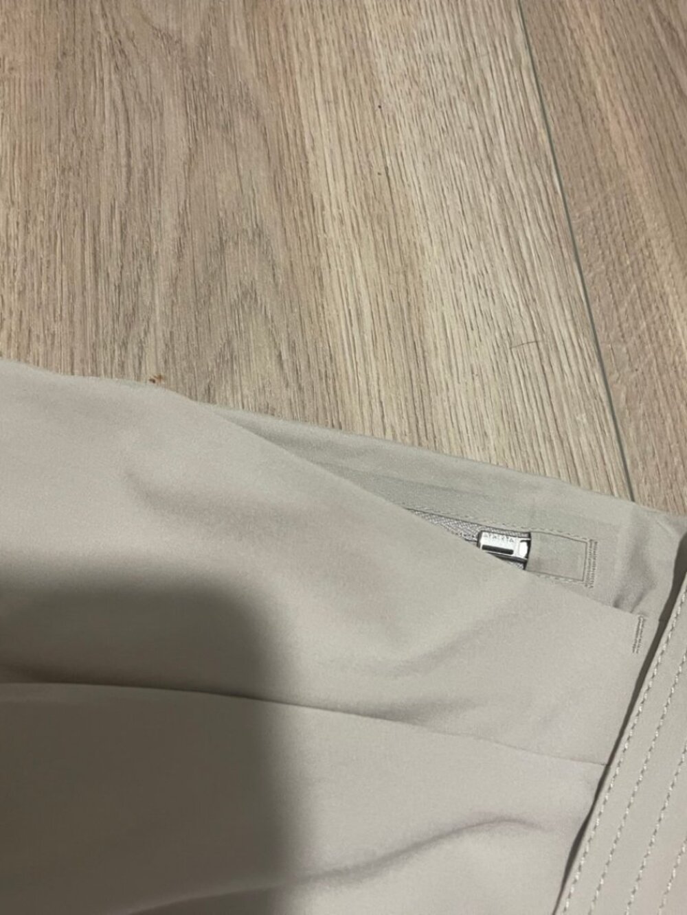 Athleta Skyline Pant II Size 16 NWT Beige Paperbag Waist Tie Belt Pants